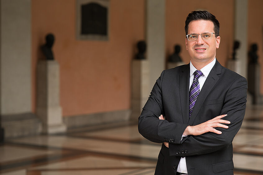 Lehrstuhl für Religions- und Kirchenrecht an der Universität Wien