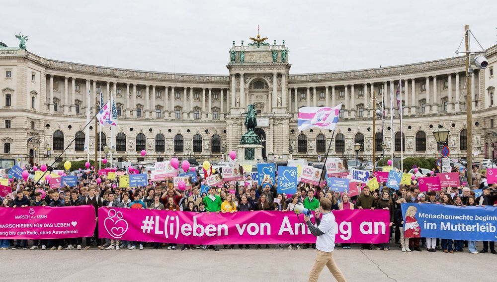 'Marsch fürs Leben' 2025 am Wiener Heldenplatz