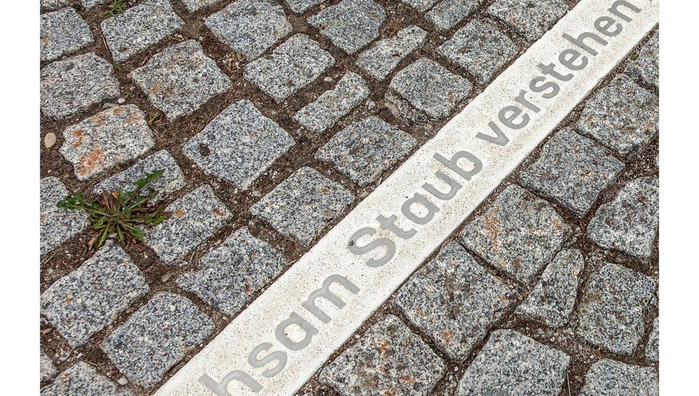 Buch 'Neue Perspektiven auf Kriegerdenkmäler'