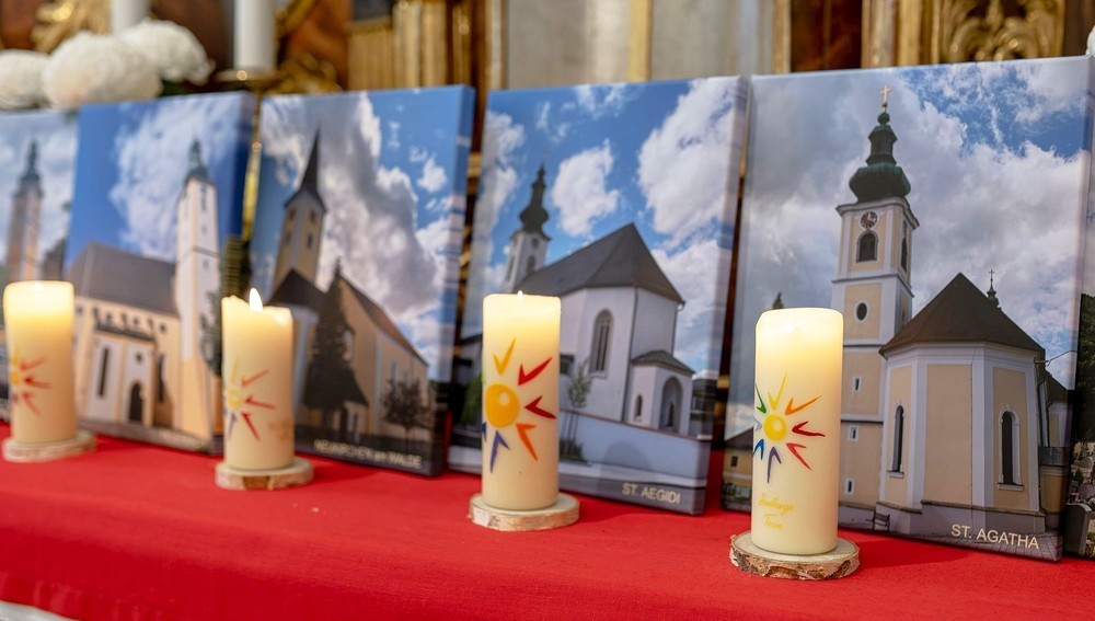 Kerzen bei der Einfürhung des Seelsorgeteams in Peuerbach