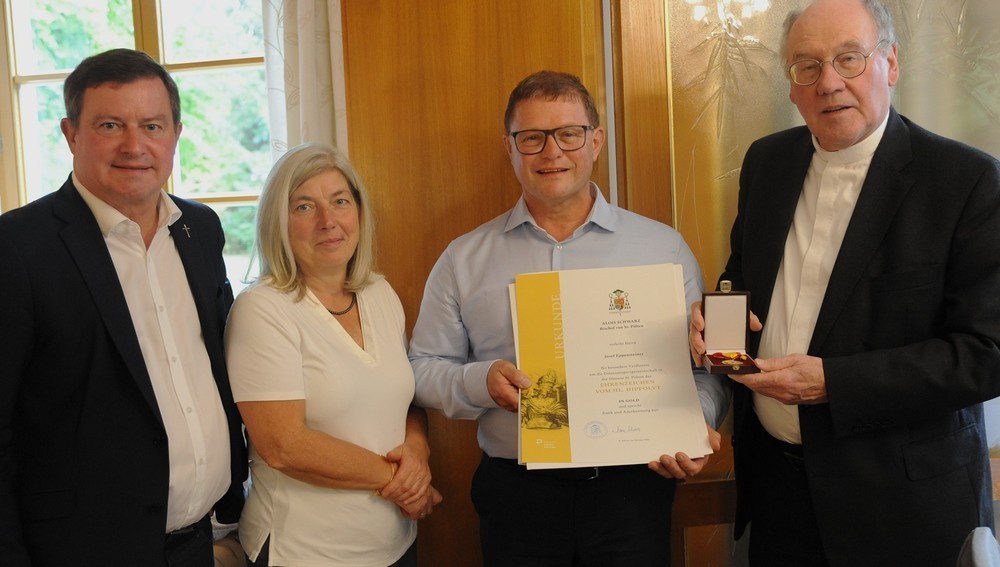 Österreichs oberster Kirchensportler erhielt höchste diözesane Ehrung