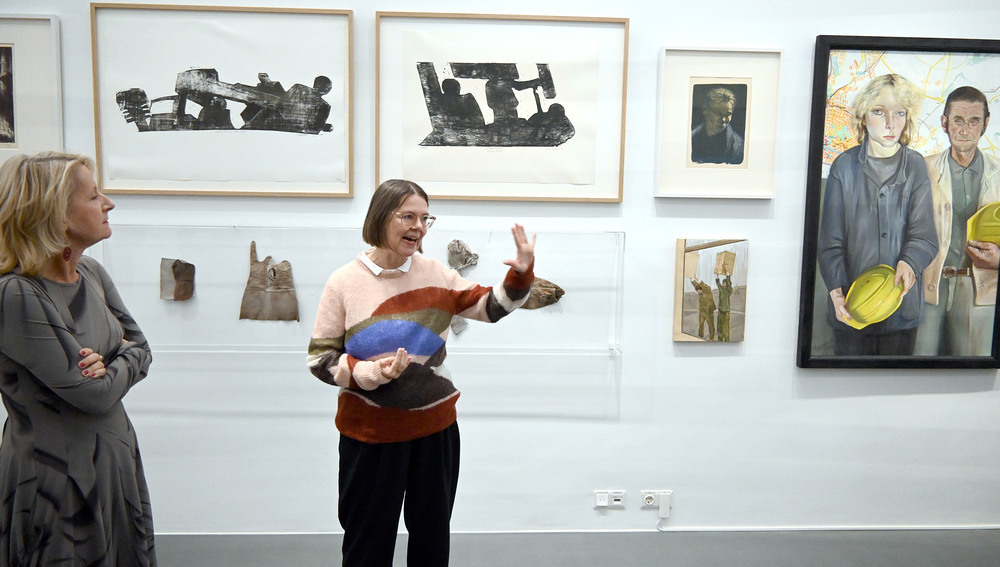 Schwanberg und Müller (v.l.) bei Eröffnung von 'Alles in Arbeit' im Wiener Dommuseum